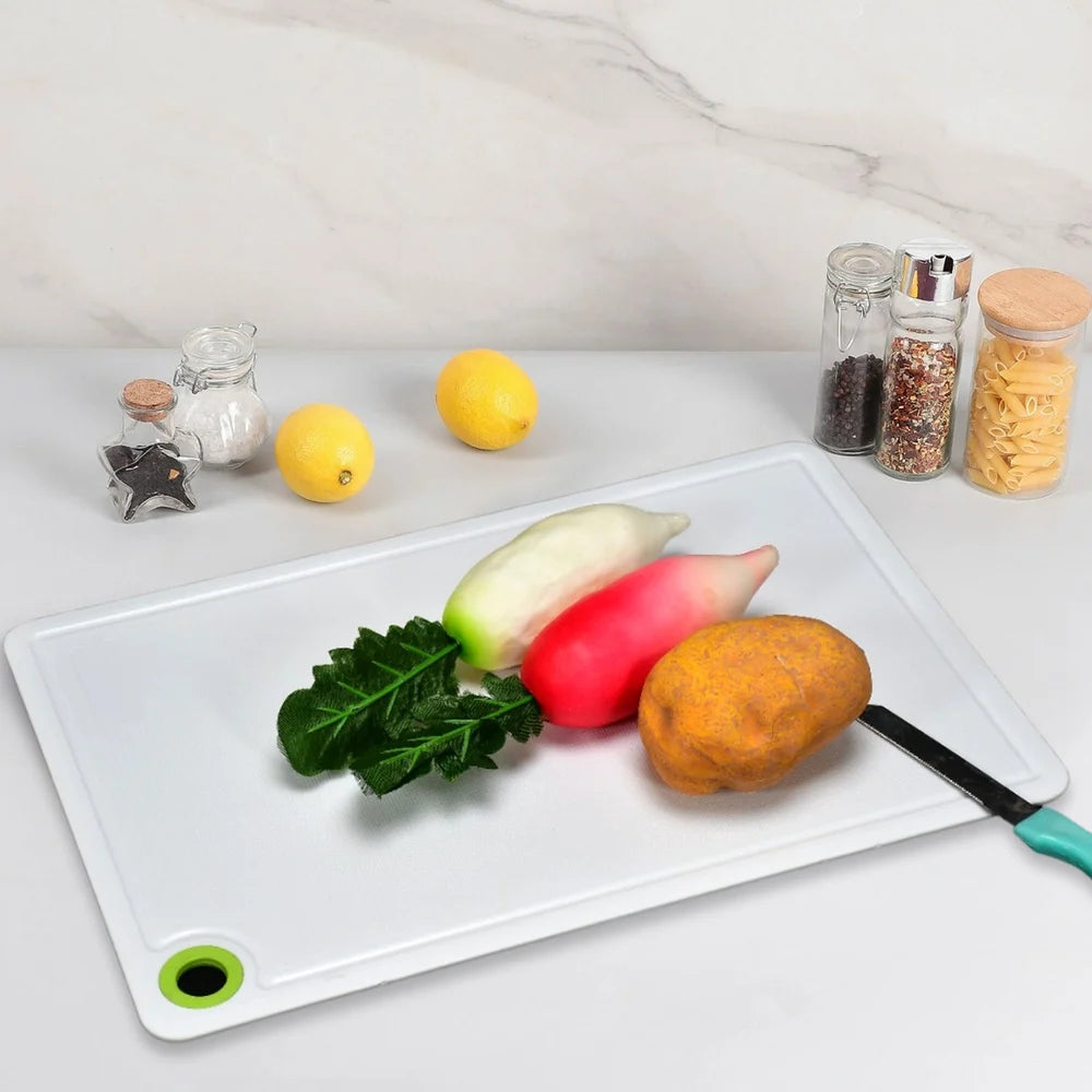 Non-Slip Plastic Cutting Board