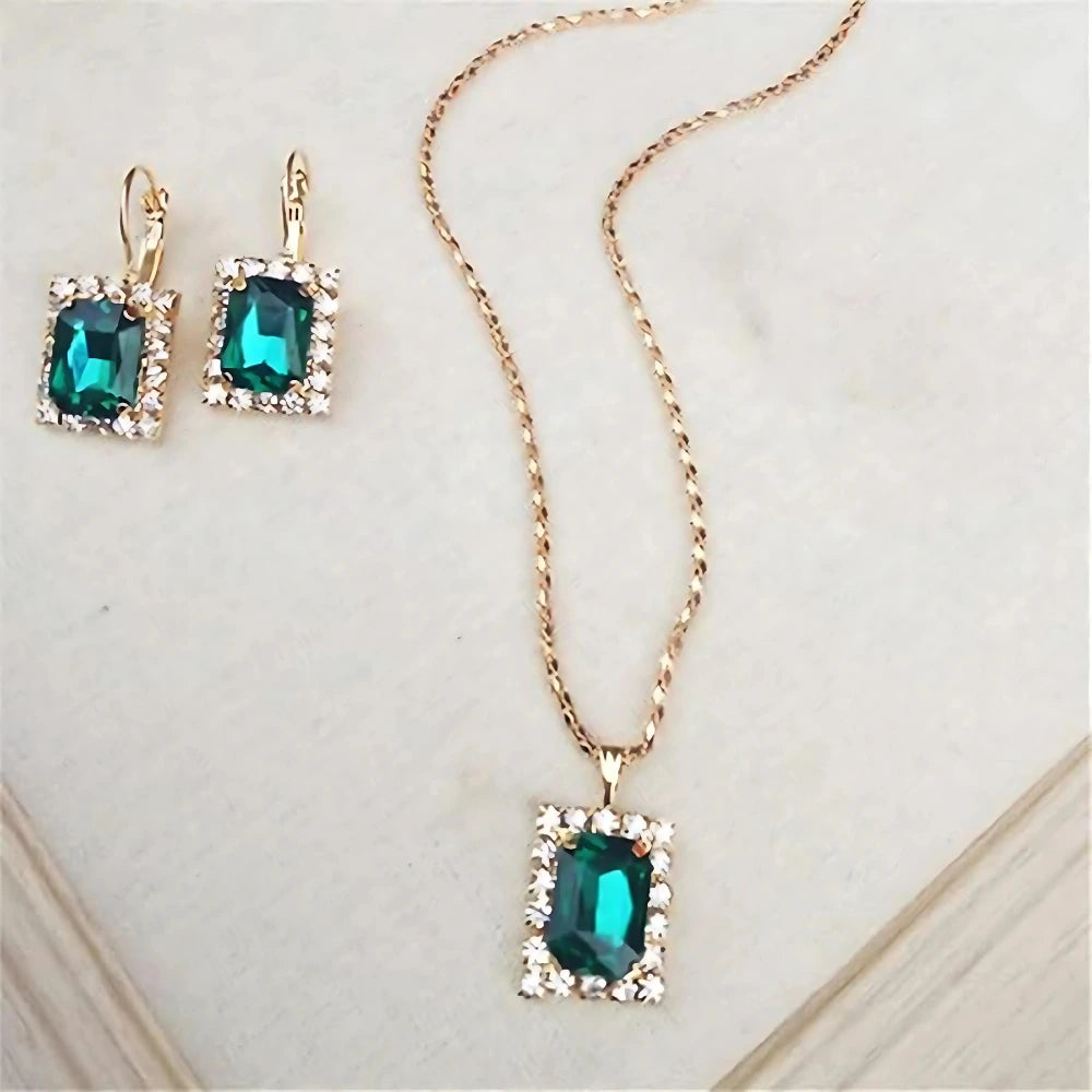 Elegant Stone Pendant Jewelry Set