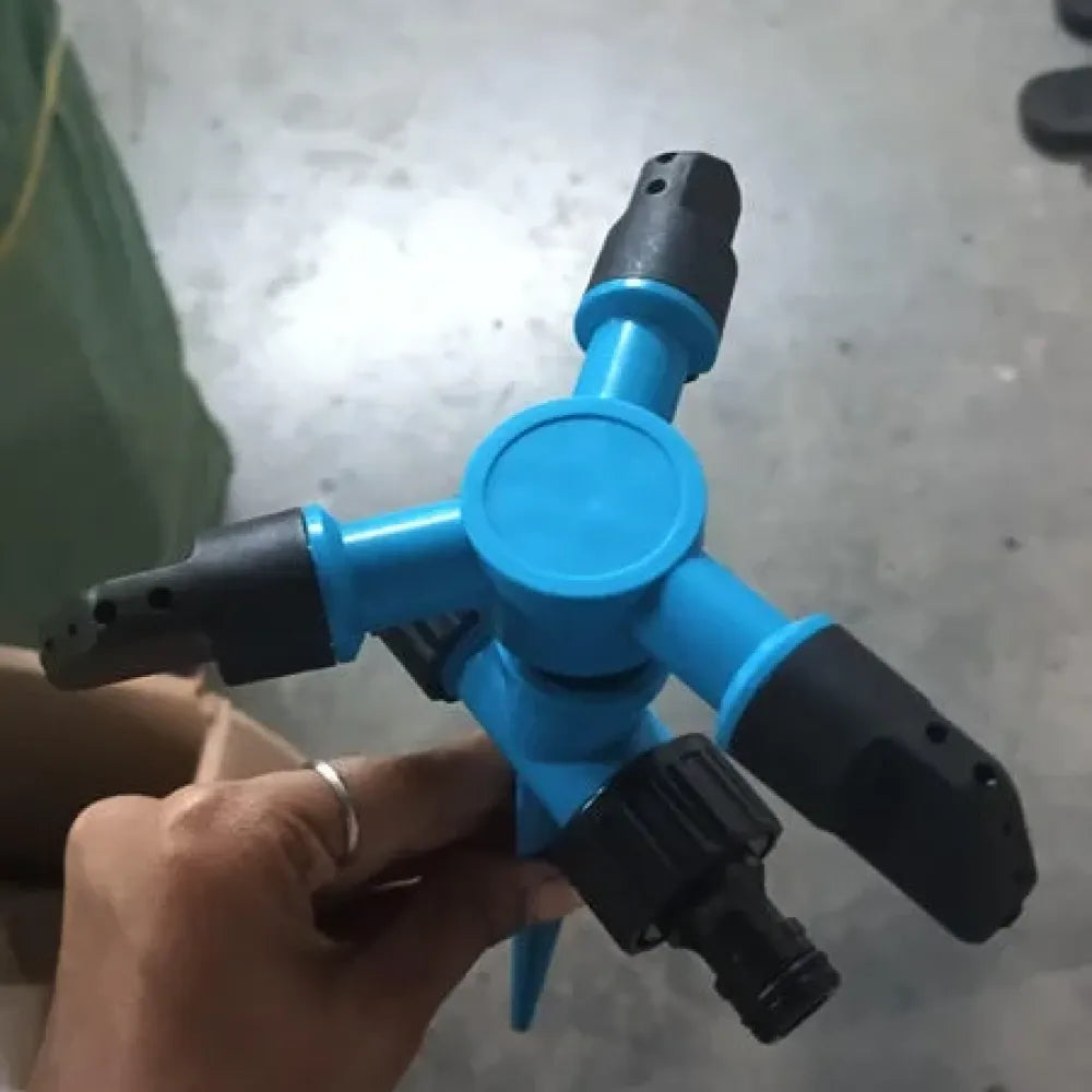 360° rotating lawn sprinklers