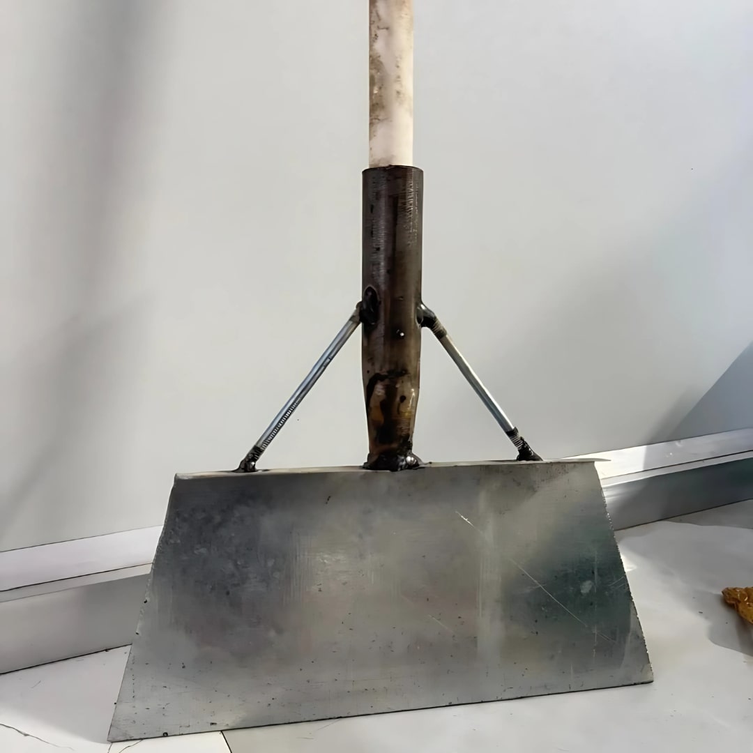 Multifunctional Deep Cleaning Flat Shovel