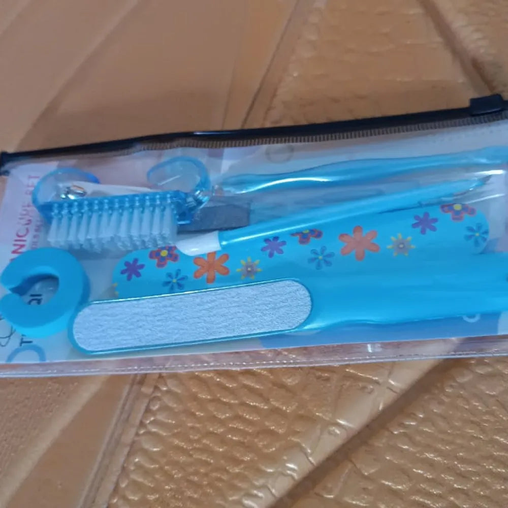 8-in-1 manicure & pedicure kit - health care