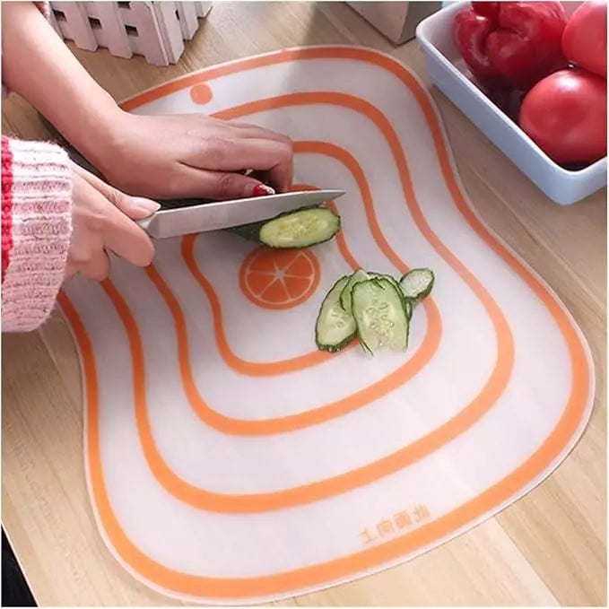 Flexible transparent cutting board