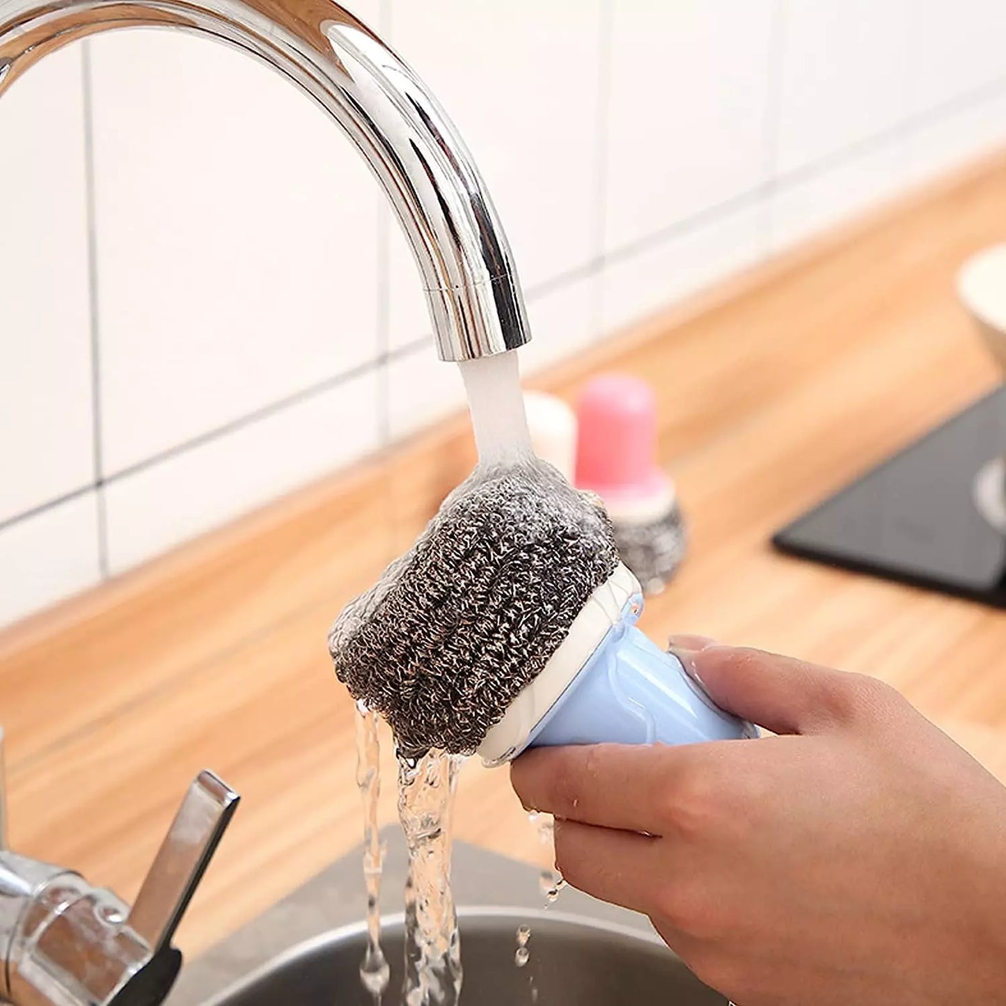 Palm-Sized Dish Scrub Brush