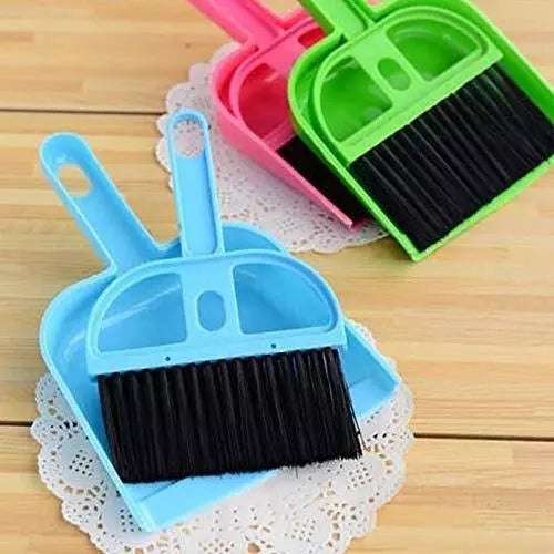 Mini Dustpan and Brush Set
