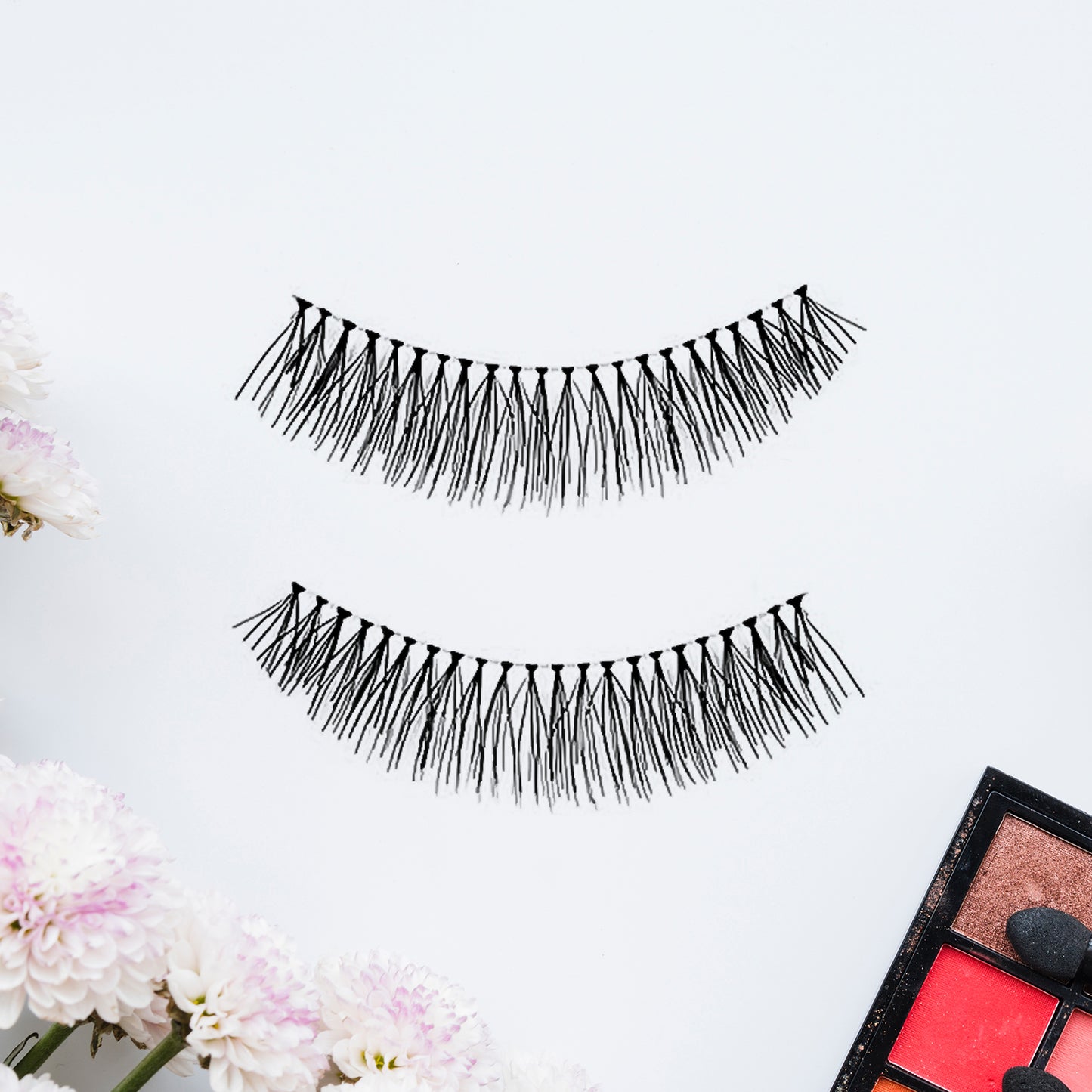 Natural Lightweight Eyelash Extensions