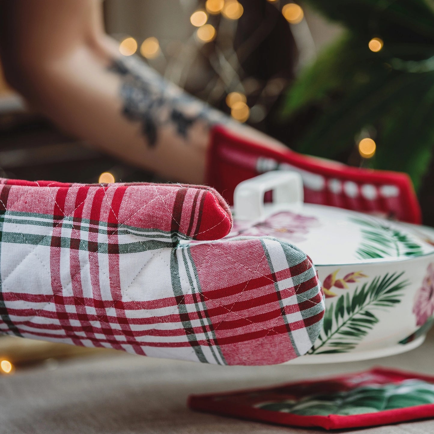 Professional Cotton Oven Mitt Set