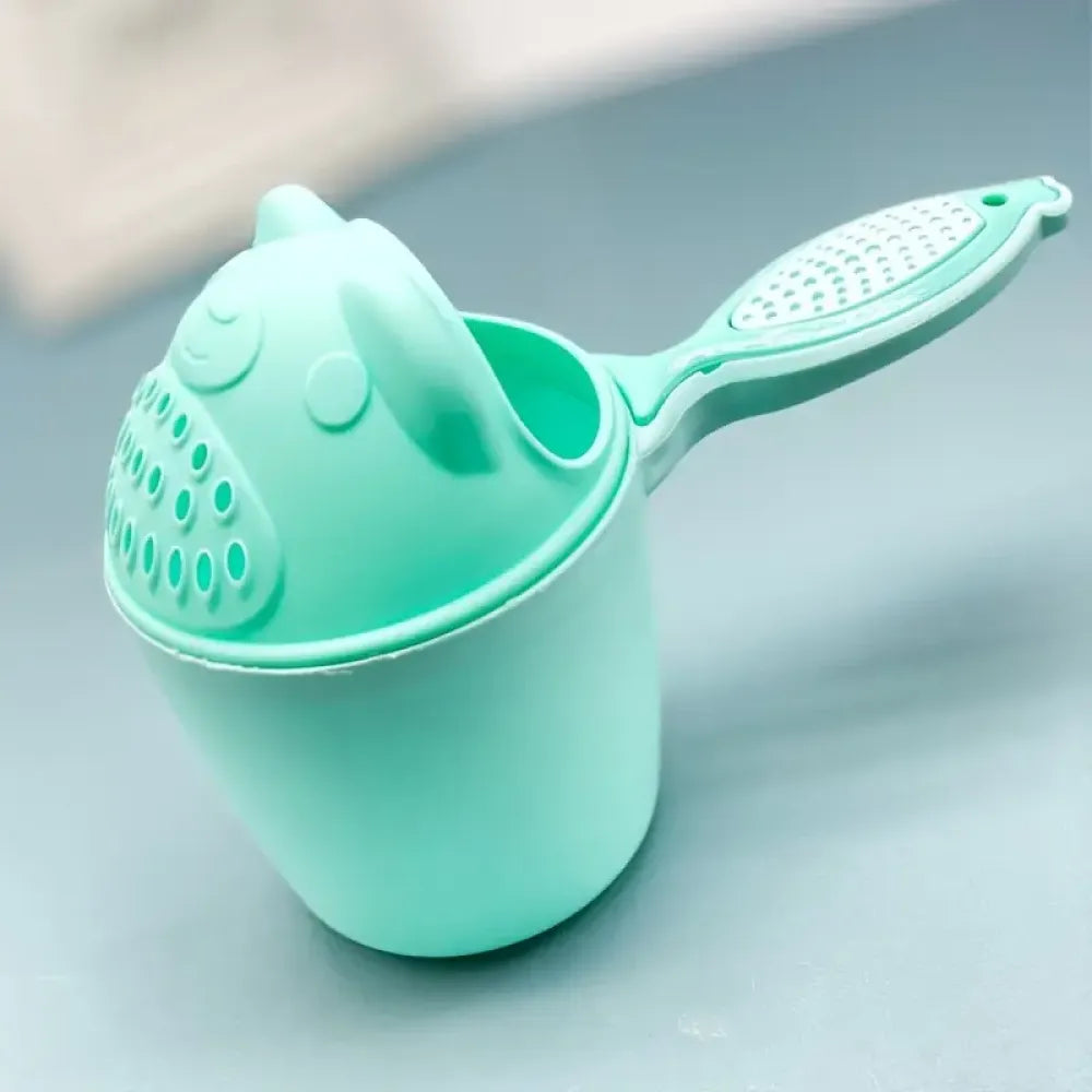 Baby hair rinse cup - home improvement
