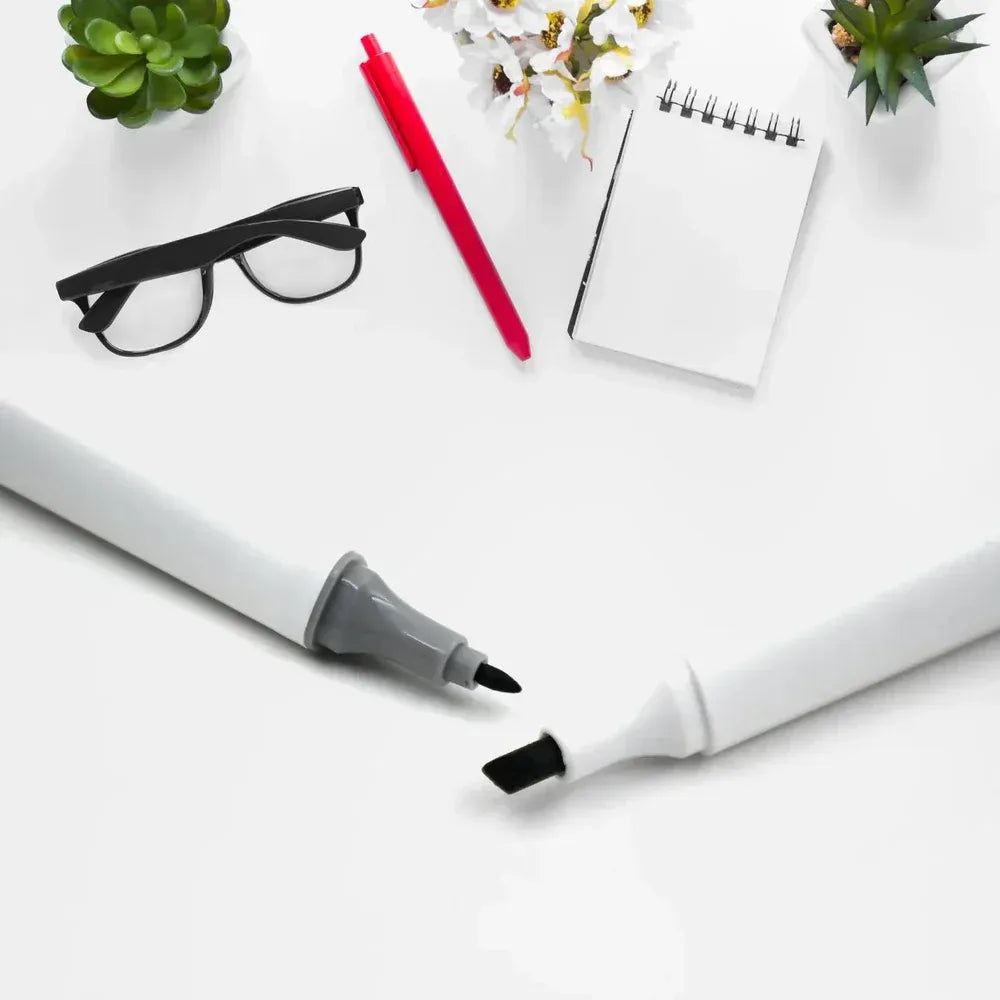 Color your own inflatable sea animals - office