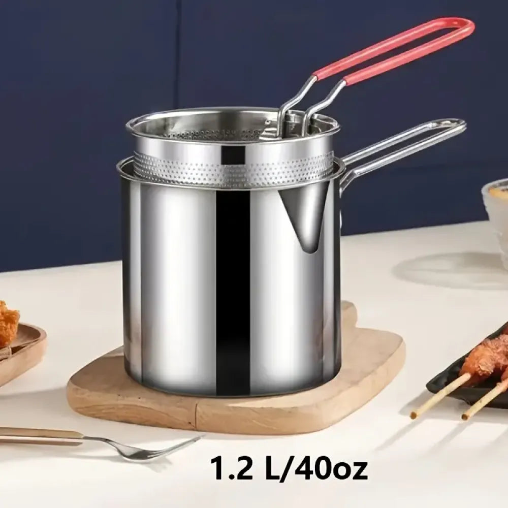 Compact deep fryer pot - kitchen tool
