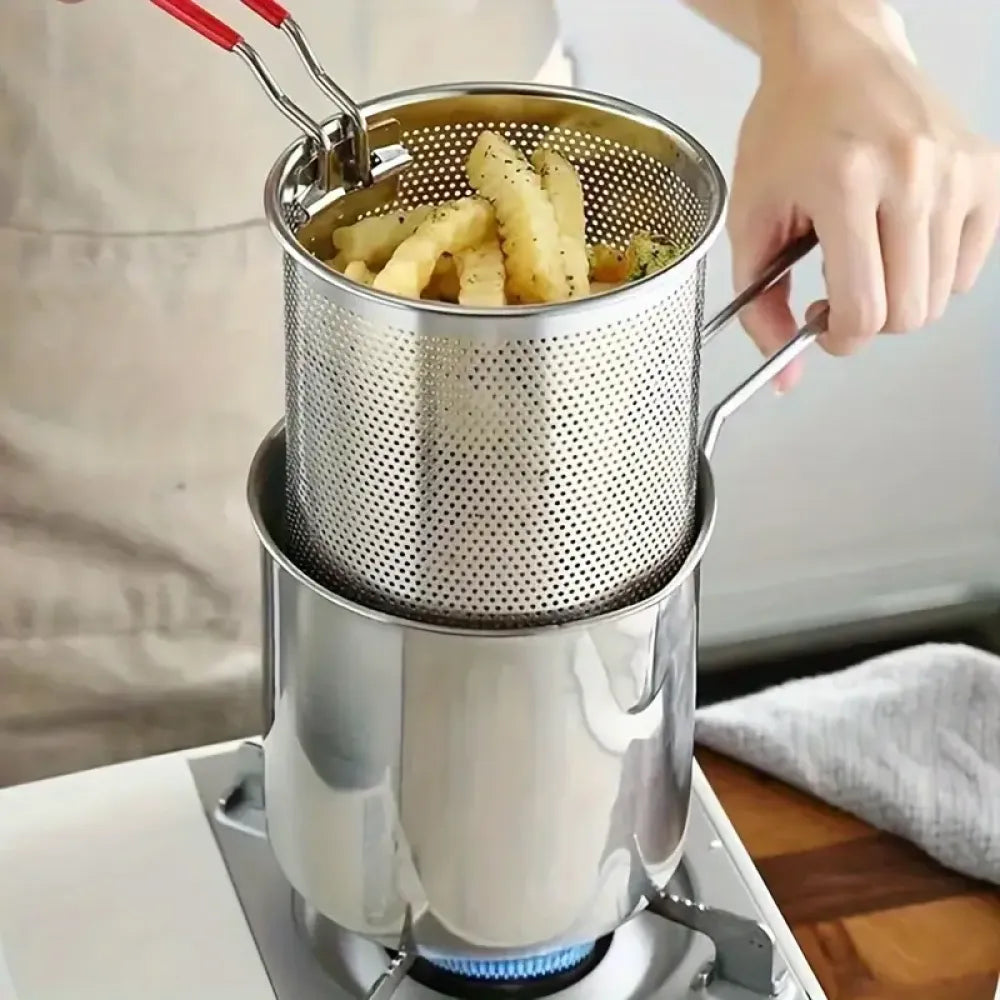 Compact deep fryer pot - kitchen tool