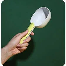 Multi-Functional Measuring Scoop with Clip