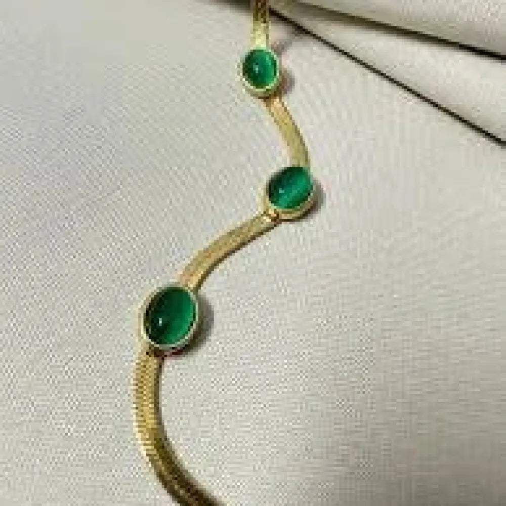 Elegant green crystal set