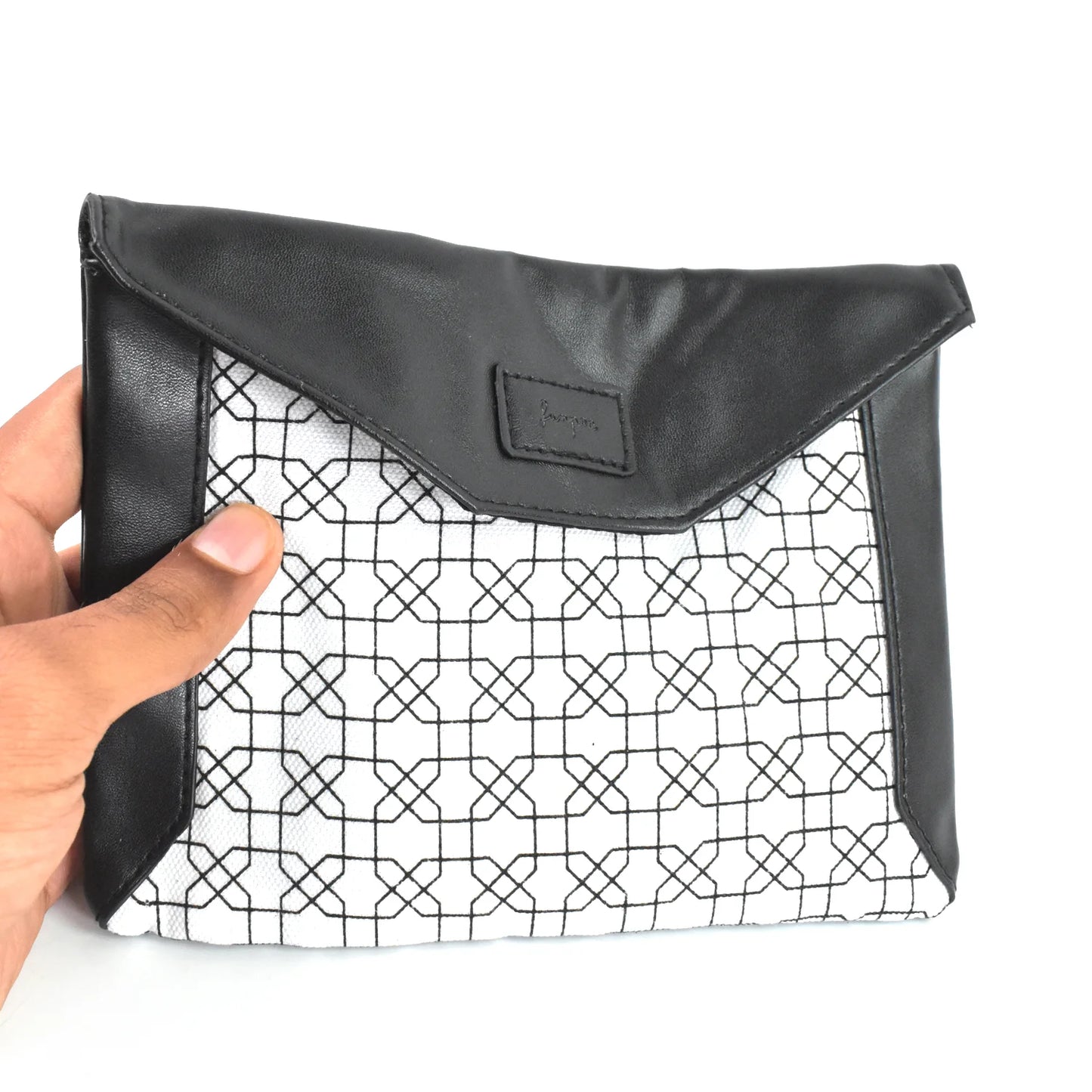 Magnetic Lock Multipurpose Pouch