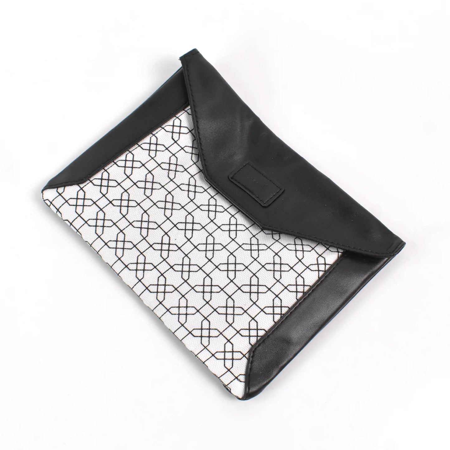 Magnetic Lock Multipurpose Pouch