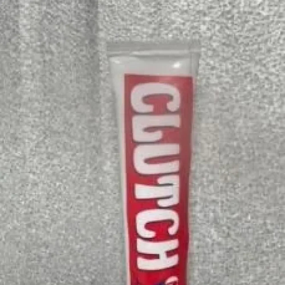 Invisible fashion body glue