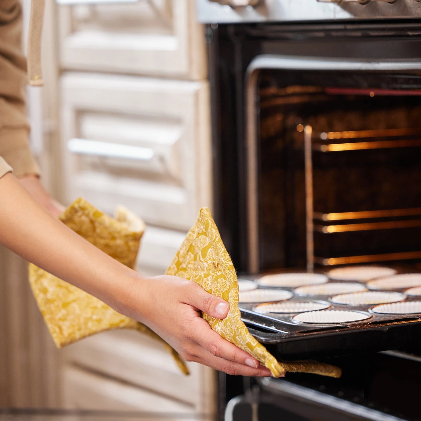 Professional Cotton Oven Mitt Set