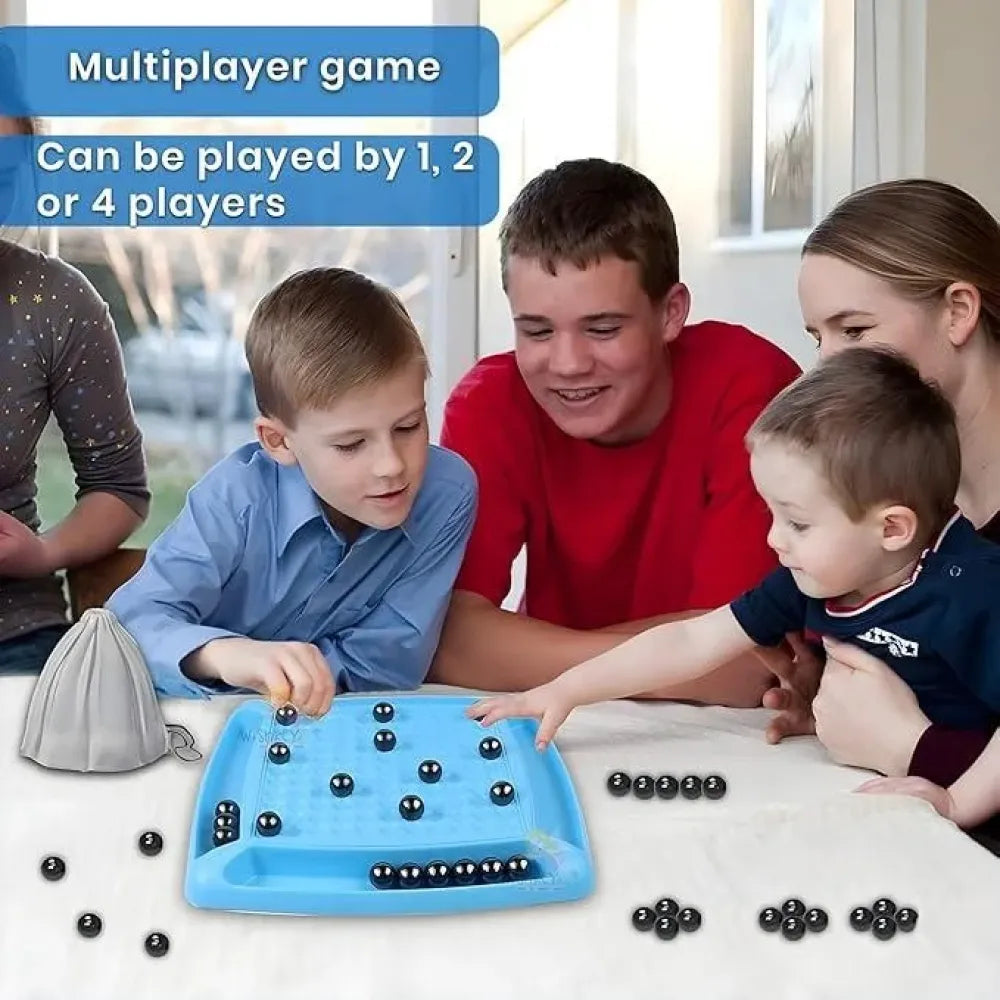 Magnetic battle chess game