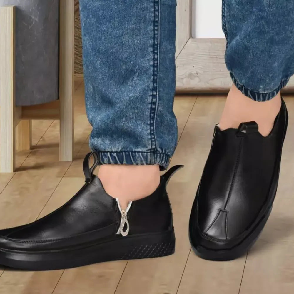 Men’s fashionable casual shoes - footwear
