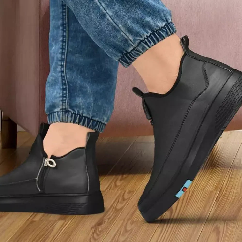 Men’s fashionable casual shoes - footwear
