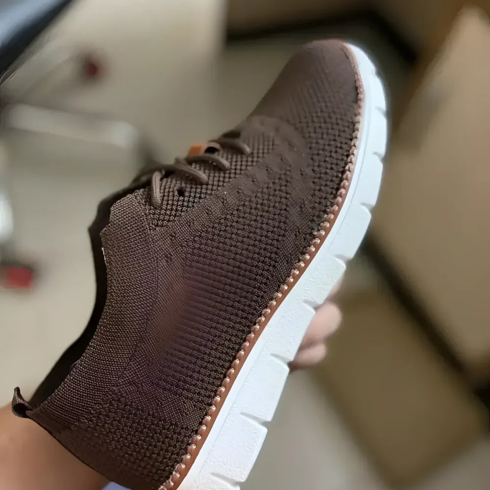 Men’s travel walking shoes - footwear
