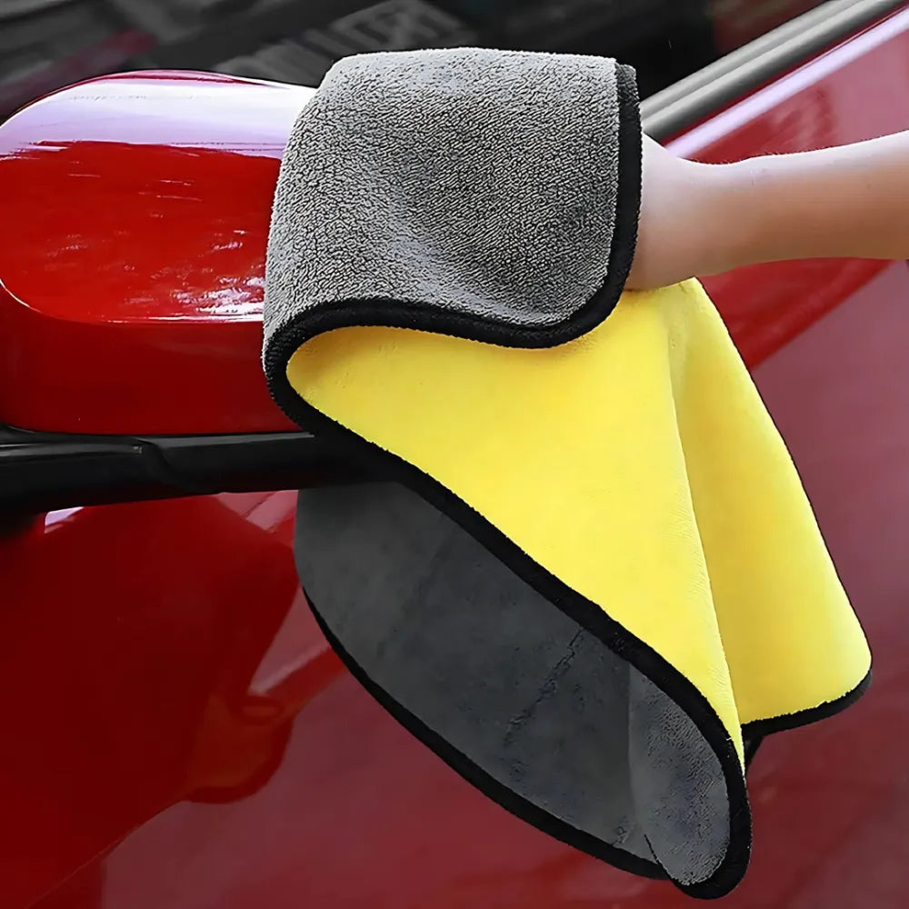 Microfibre cleaning cloth