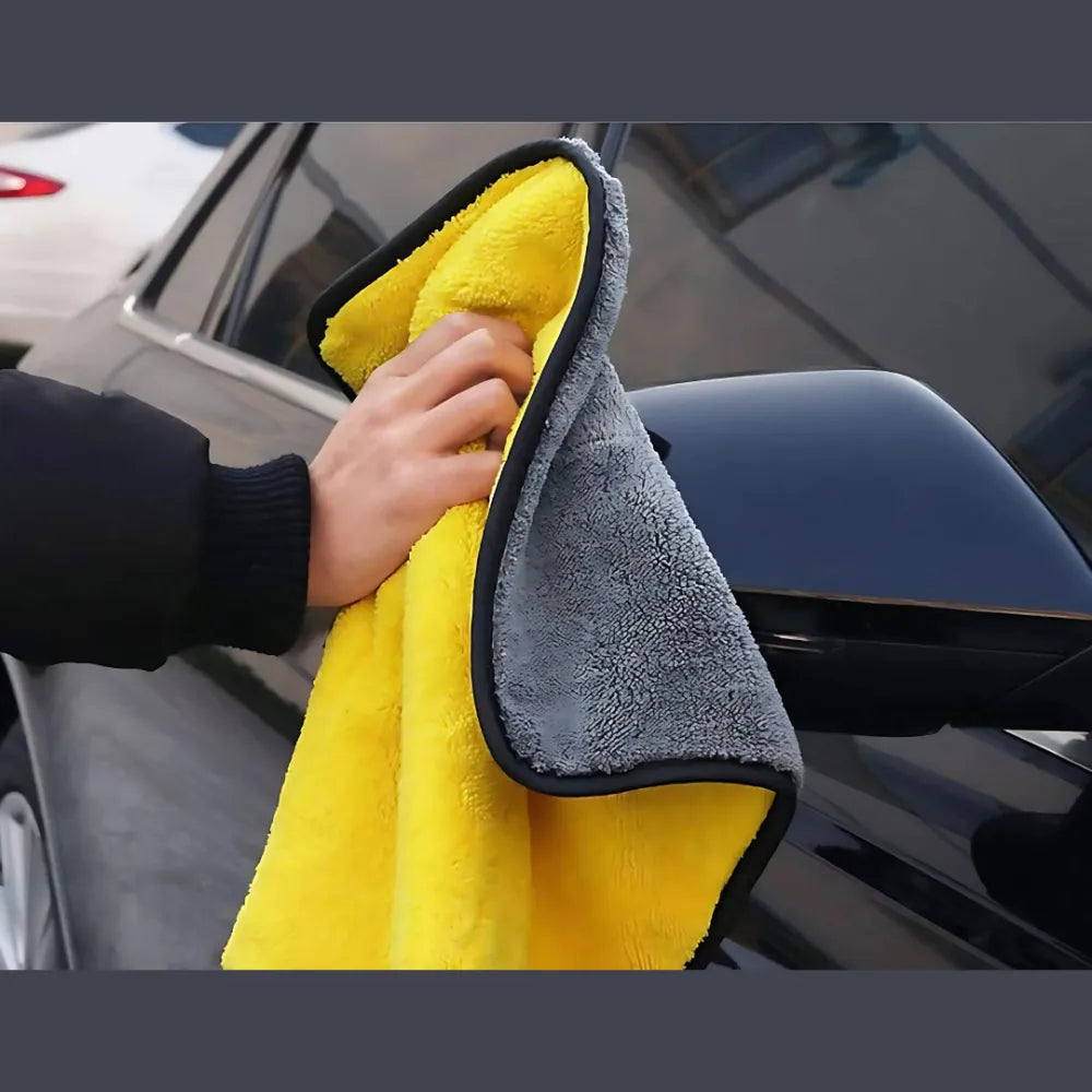 Microfibre cleaning cloth