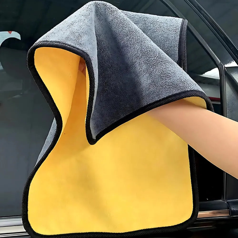 Microfibre cleaning cloth