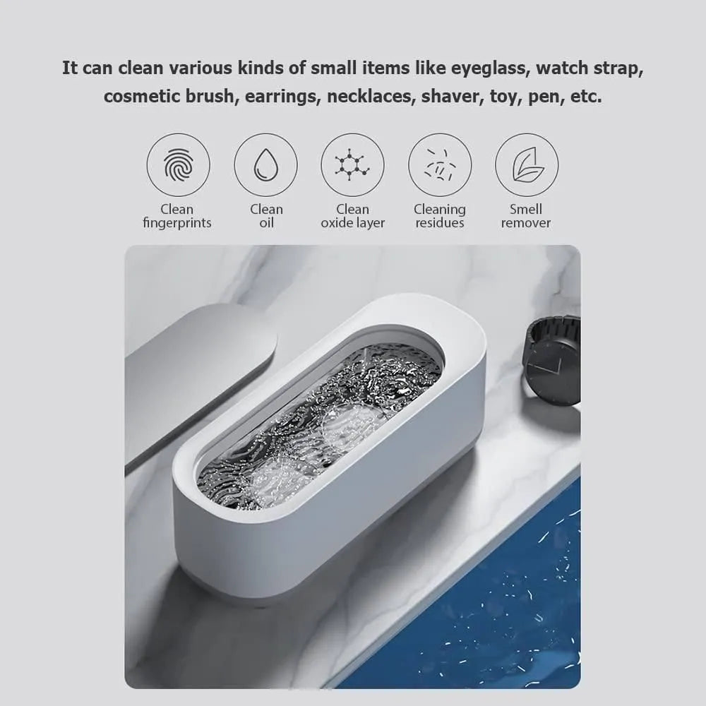 Small item cleaning device.
