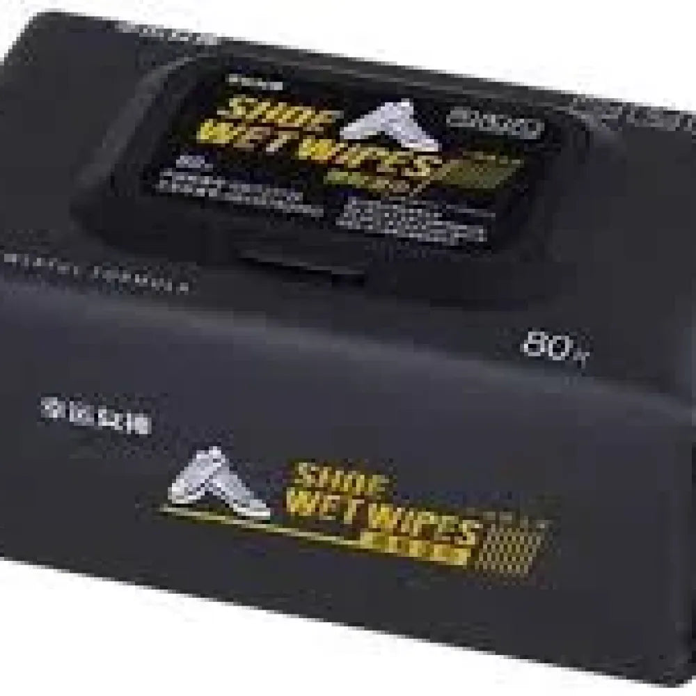Natural sneaker cleaner wipes