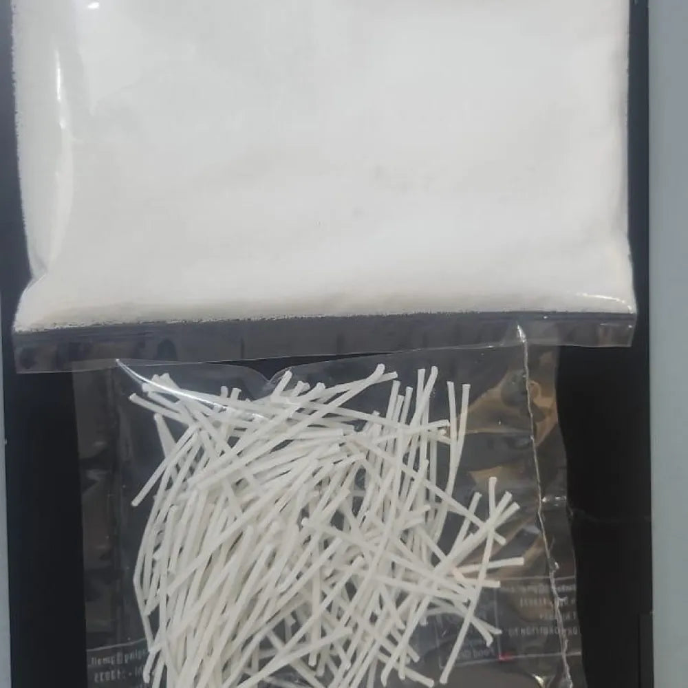 Pearl soy wax for custom candles 200gram + 50 wicks