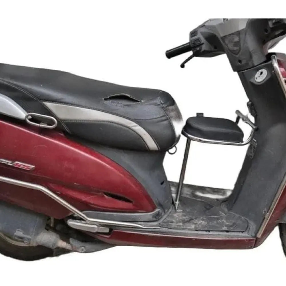Scooter baby safety seat