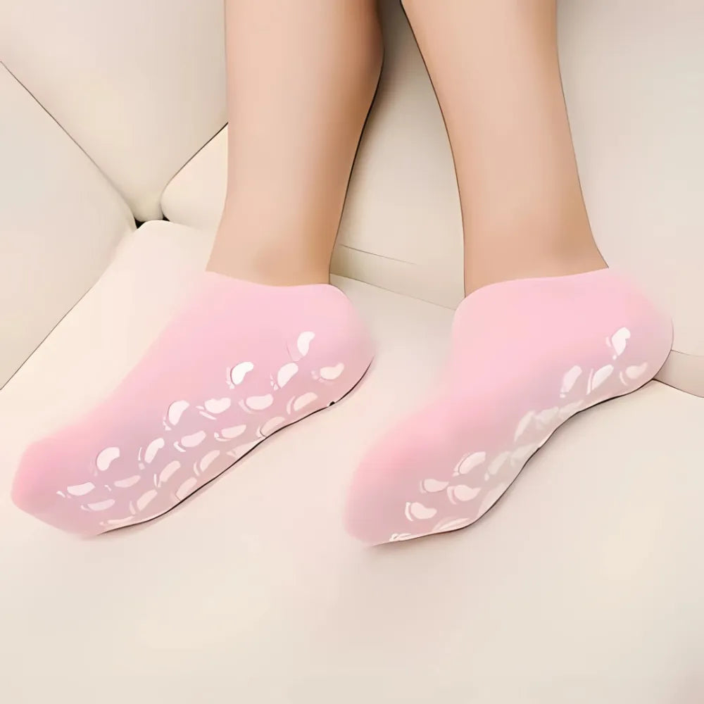 Silicone moisturizing socks