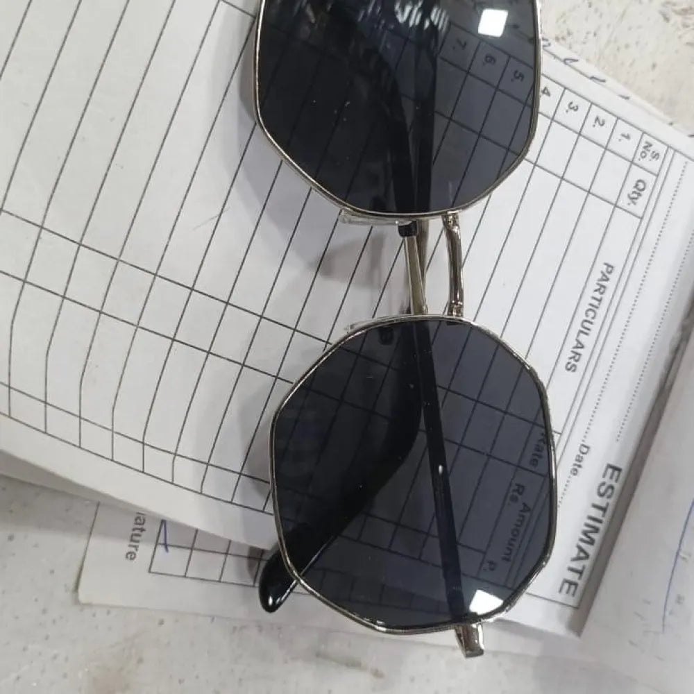 Suga octagon round black sunglass