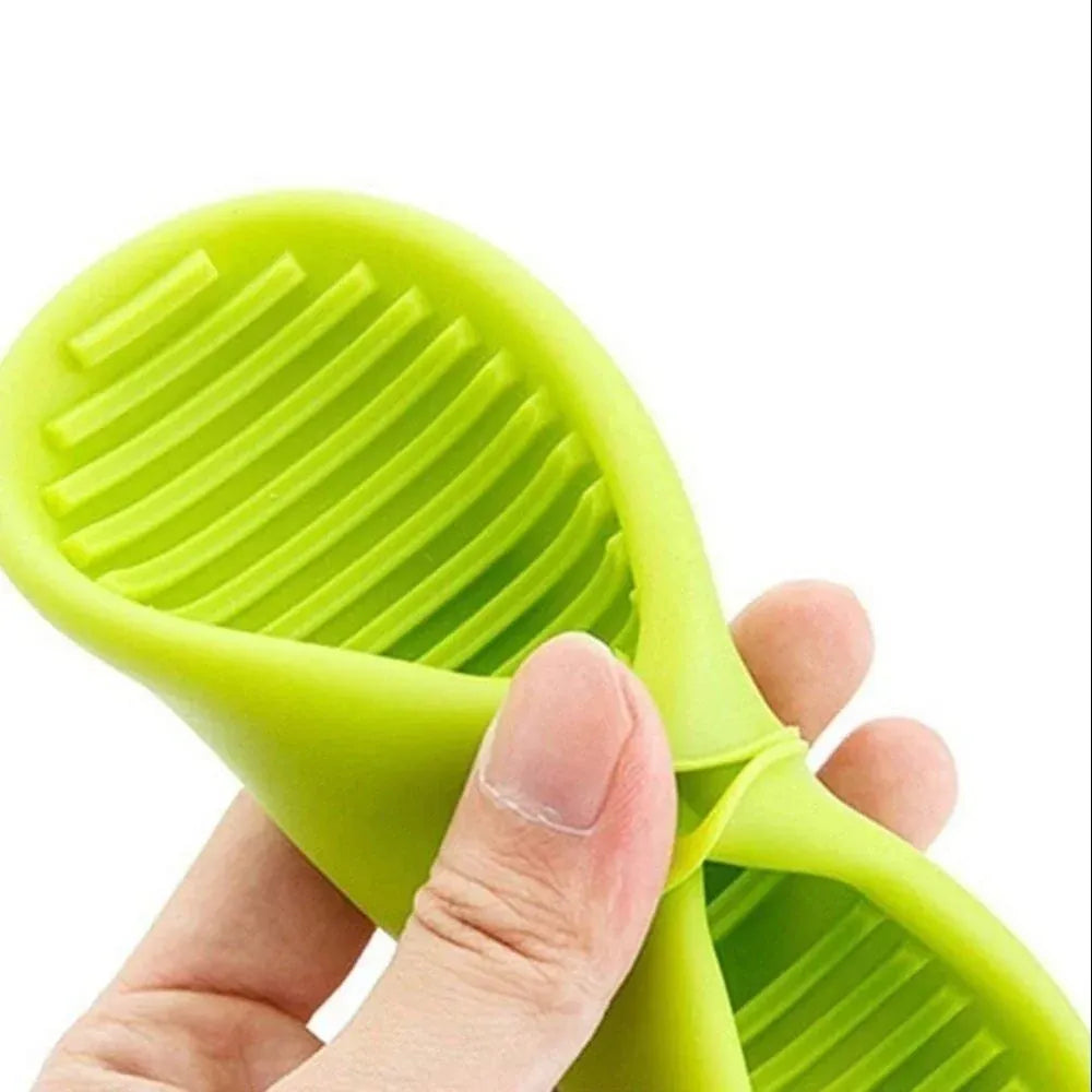 Ultra-grip silicone oven mitts - kitchen tool