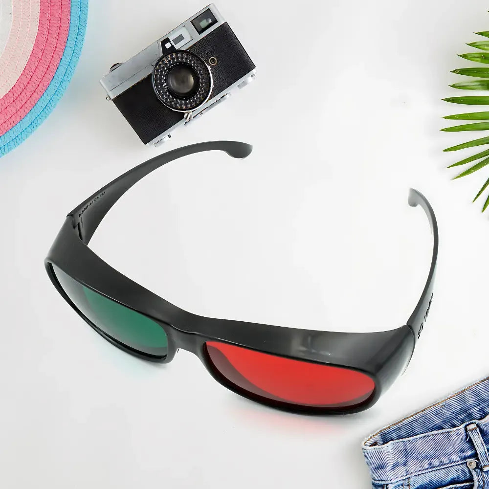 Uv-protected stylish sunglasses - fashion
