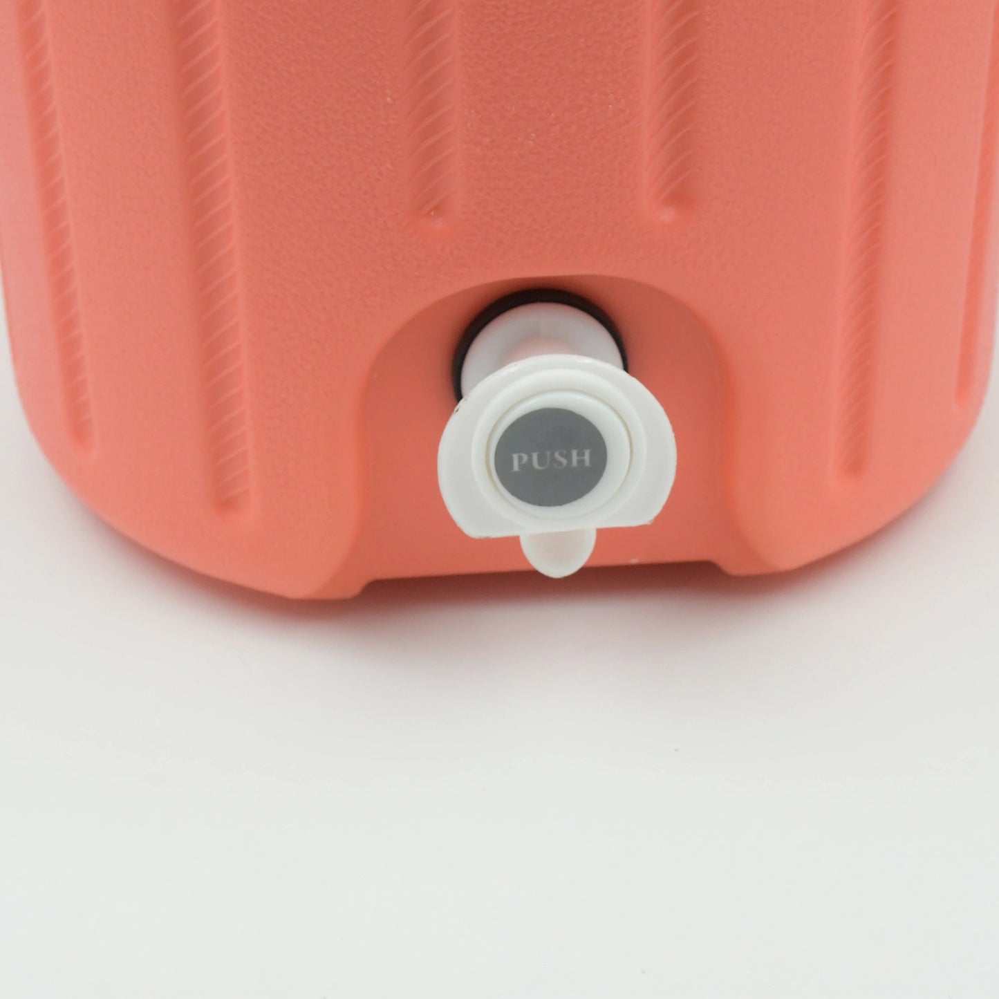 Insulated Plastic Water Rover Jug with Tap