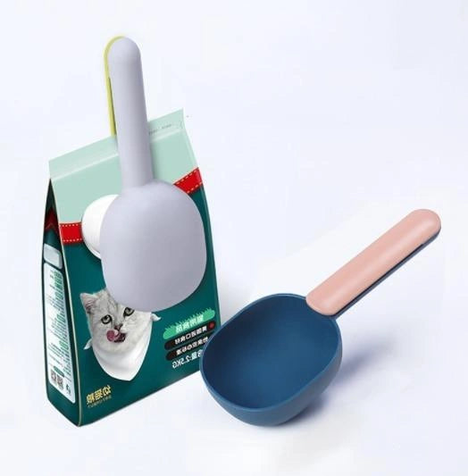 Pet Food Scoop Clip