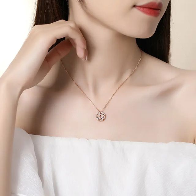 Elegant Clover Sparkle Necklace