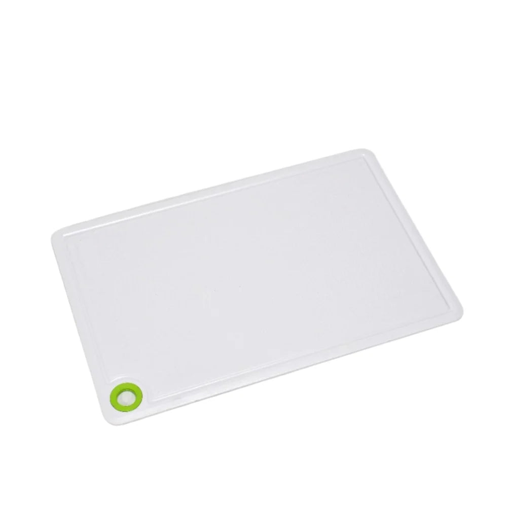 Non-slip plastic cutting board