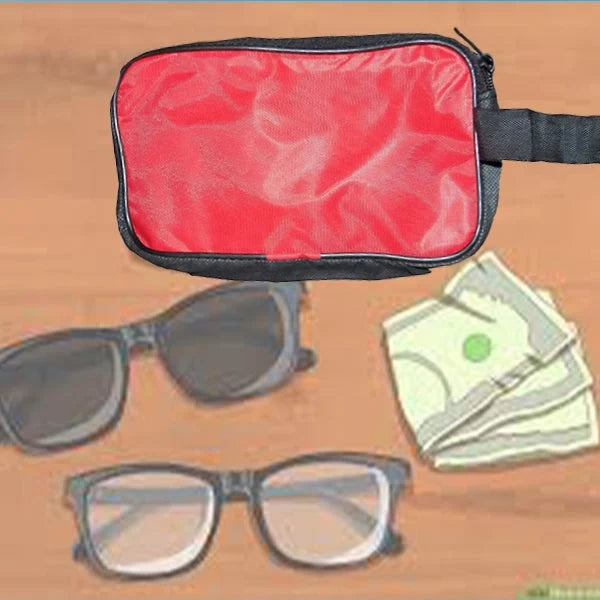 Slim multipurpose travel pouch