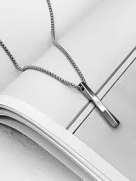 Elegant stainless steel locket necklace
