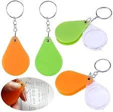 Portable keychain magnifier glass