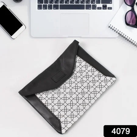 Magnetic lock multipurpose pouch