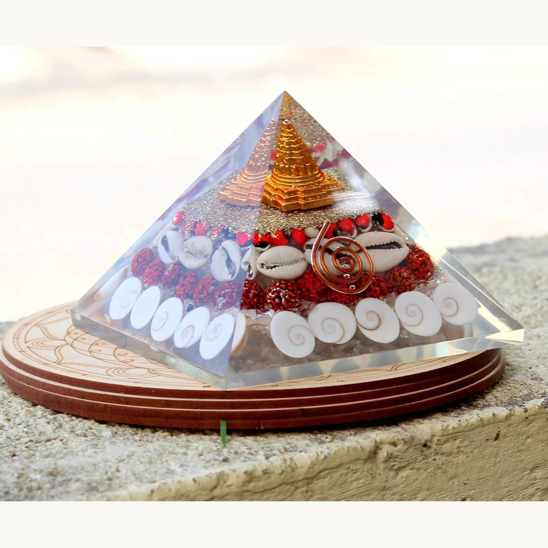 Crystal Wealth Gomati Chakra Shree Yantra Pyramid