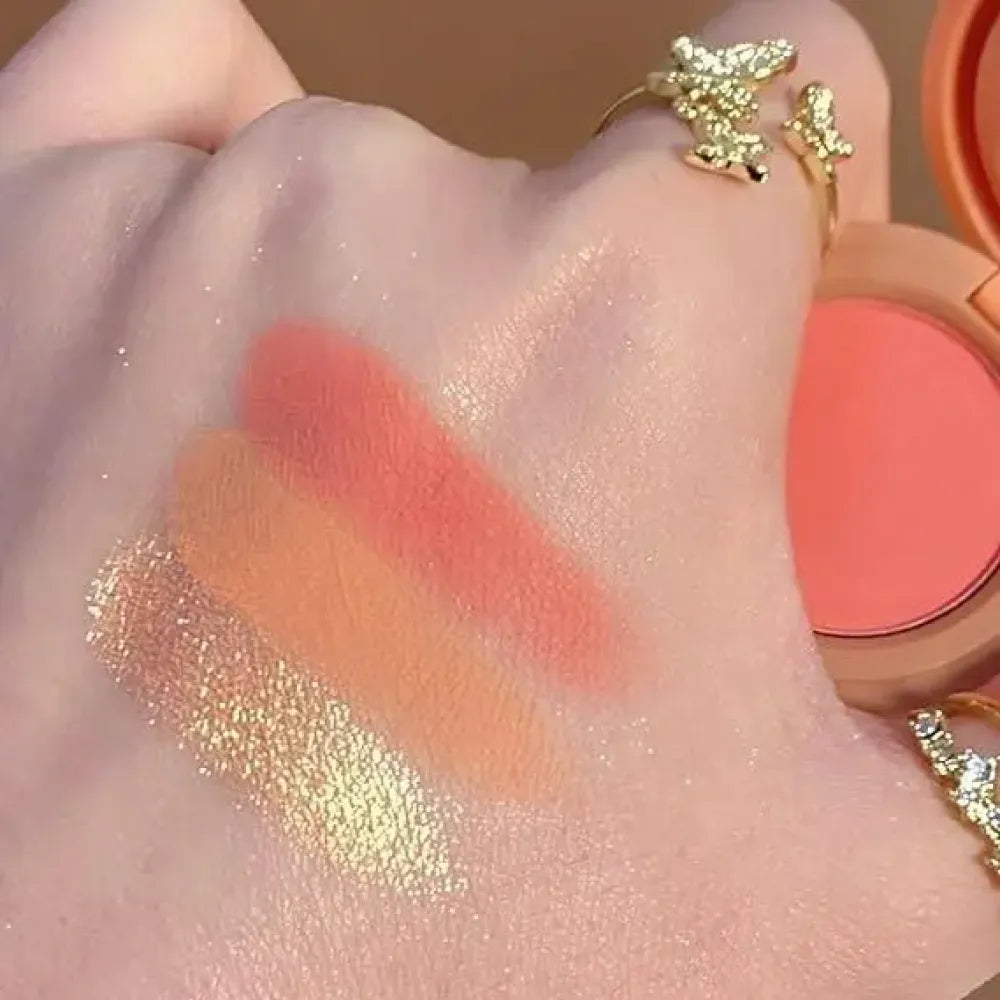 3-in-1 blusher + highlighter palette