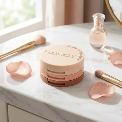 3-in-1 blusher + highlighter palette