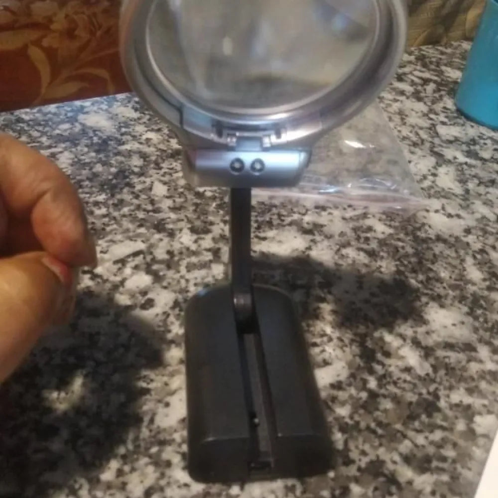 3 in 1 portable magnifying lens hand-held folding magnifier glass with led lights