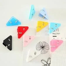 Durable triangle paper clips