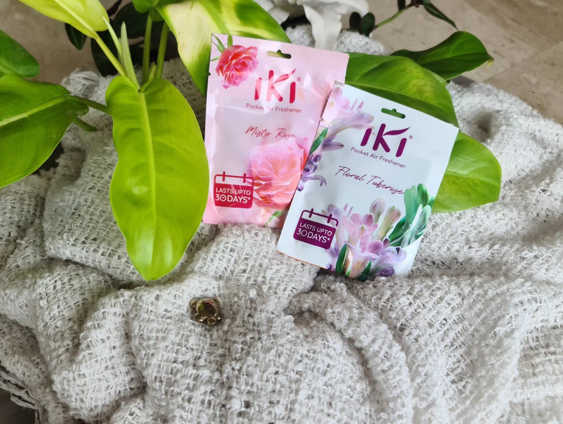 Pocket-sized air freshener pack