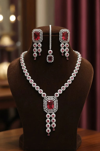 Red Radiance Necklace Set